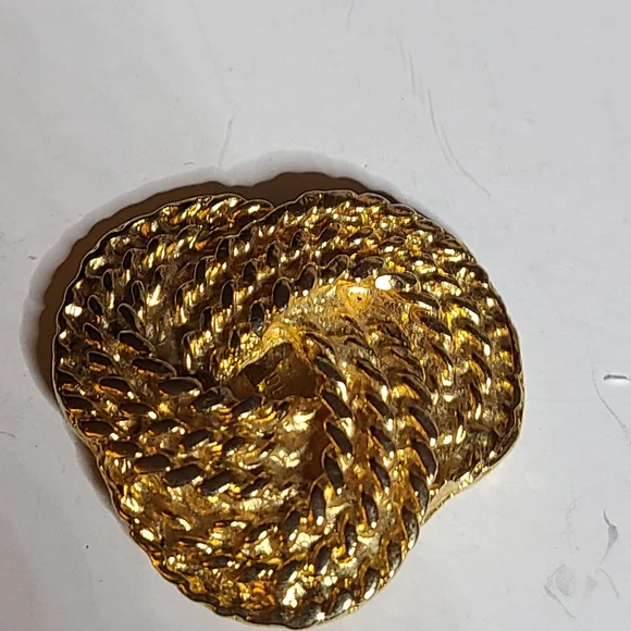 Made in France Goldtone Shoe Clips - Picture 2 of 5